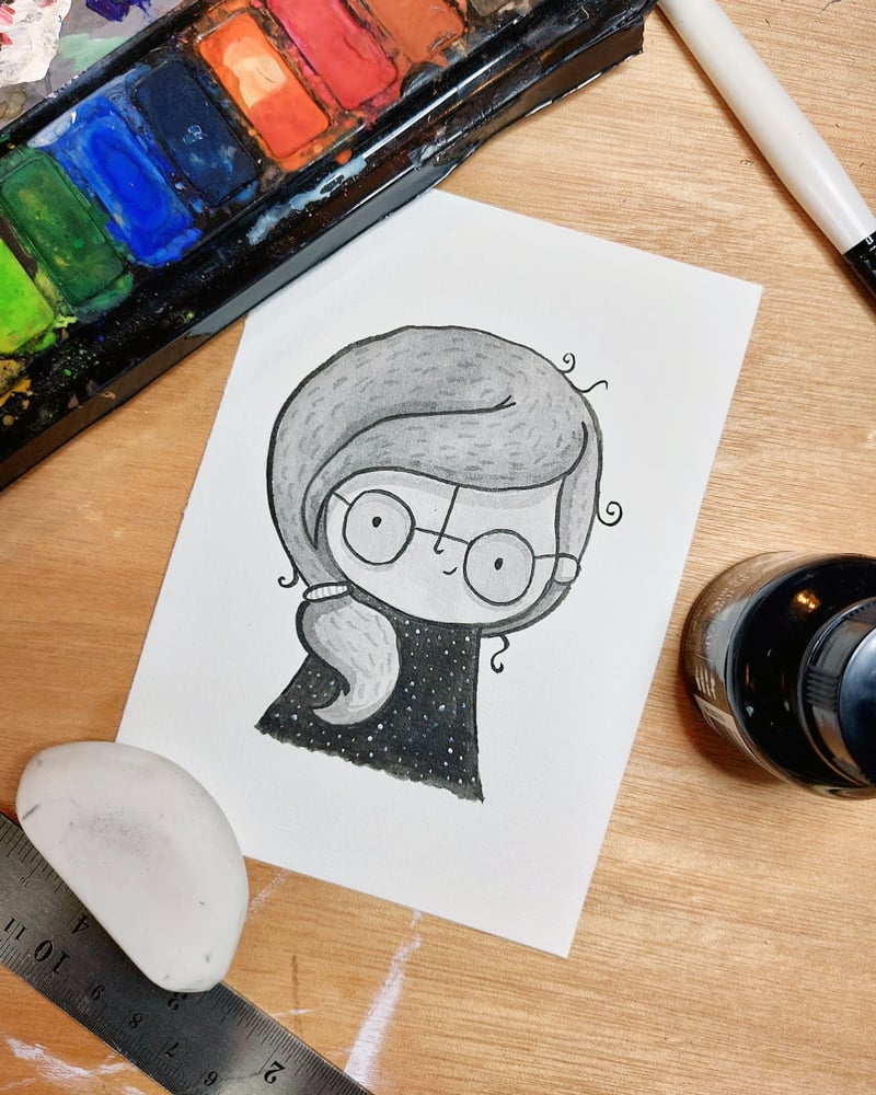tiny-grey-custom-portraits-girl